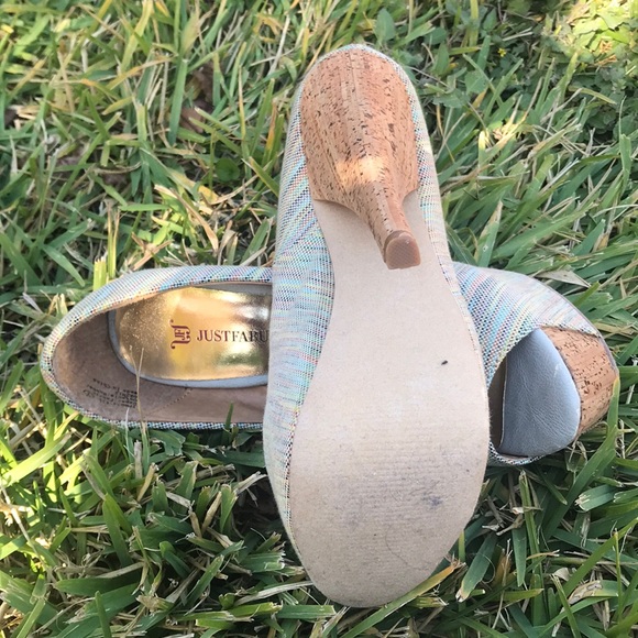 New Just Fab Platform Heels - Picture 3 of 3